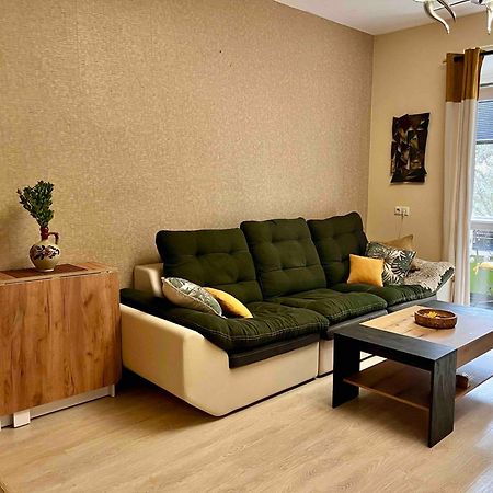 Cozy 2Br Oasis In Central Burgas Bagian luar foto