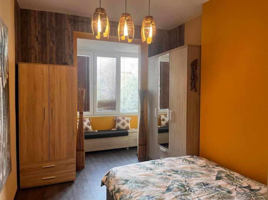 Cozy 2Br Oasis In Central Burgas Bagian luar foto